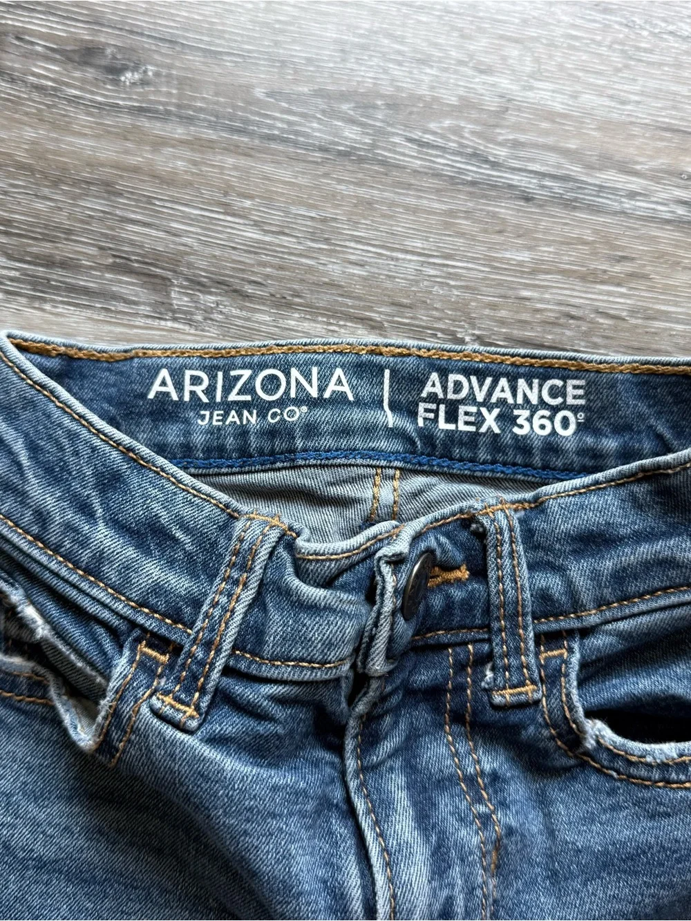 🧸 BUNDLE • 3 Pairs of Jeans